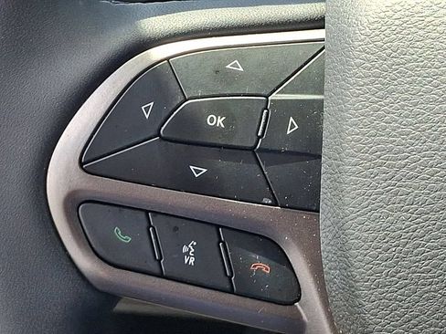 Used 2022 Jeep Cherokee Limited AWD/4WD image 21