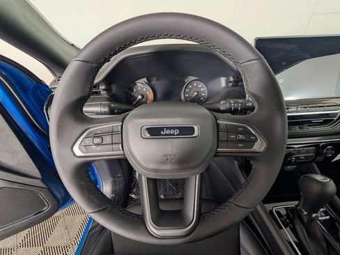 New 2025 Jeep Compass Latitude w/ Altitude Special Edition image 17