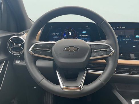 New 2026 Chevrolet Equinox ACTIV AWD/4WD image 18