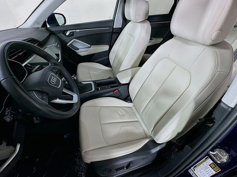 Used 2024 Audi Q3 2.0T Premium w/ Convenience Package AWD/4WD image 18