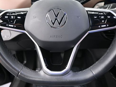 Used 2023 Volkswagen ID.4 Pro image 29