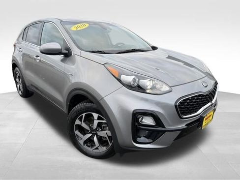 Used 2020 Kia Sportage LX image 1