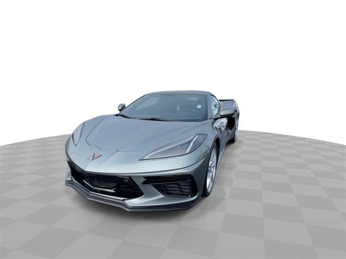 Used 2023 Chevrolet Corvette Stingray Preferred Cpe w/ Z51 Performance Package image 3
