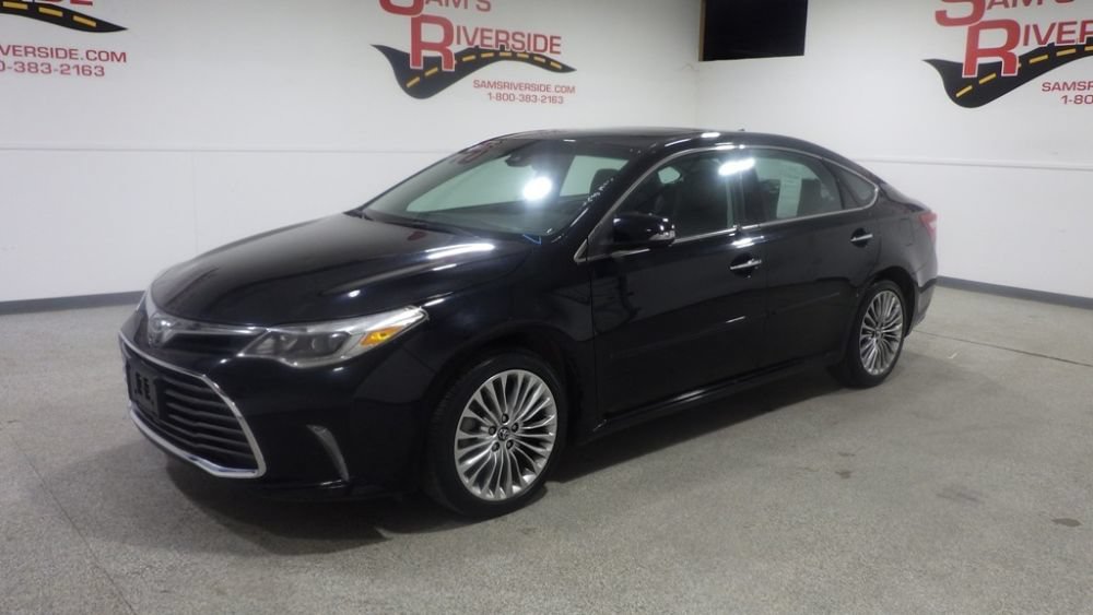Used 2017 Toyota Avalon FWD image 1