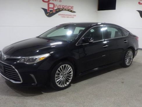 Used 2017 Toyota Avalon Limited w/ Carpet Mat Package FWD image 1