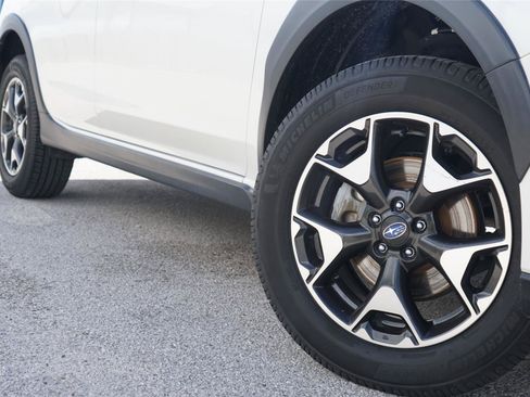 Used 2019 Subaru Crosstrek 2.0i Premium AWD/4WD image 2