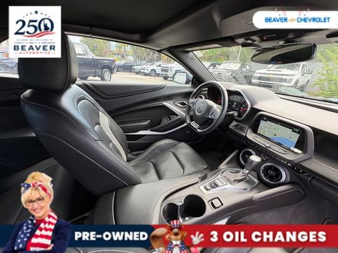 Used 2017 Chevrolet Camaro LT RWD image 27