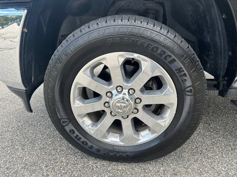 Used 2022 RAM 2500 Laramie AWD/4WD image 35