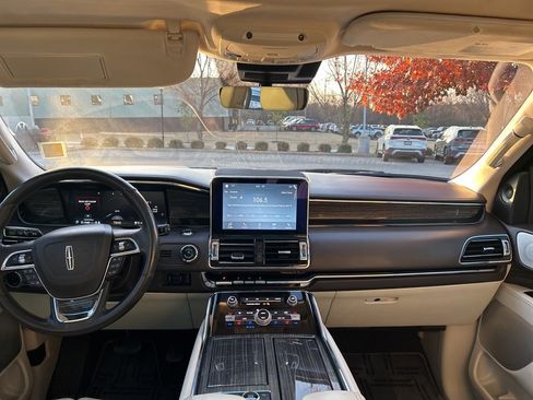 Used 2018 Lincoln Navigator Black Label w/ Cargo Package image 30