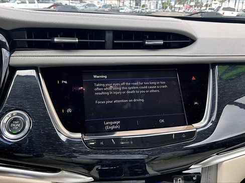 Used 2024 Cadillac XT6 Premium Luxury image 35