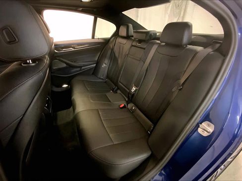 Certified 2023 BMW 530e xDrive w/ Premium Package image 20