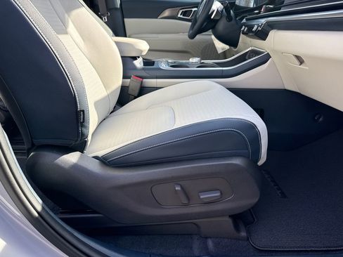 New 2026 Kia Carnival SX Prestige image 13