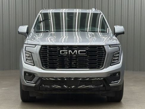 Used 2026 GMC Yukon Denali w/ Sun & Power Step Package image 8
