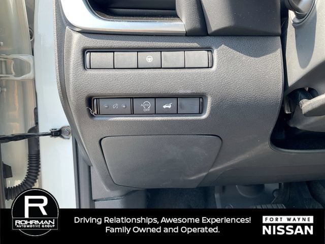 Certified 2023 Nissan Rogue SV w/ SV Premium B Package AWD/4WD image 21