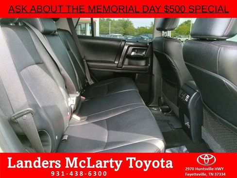 Used 2023 Toyota 4Runner TRD Off-Road Premium w/ Moonroof Package AWD/4WD image 31