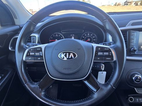 Used 2019 Kia Sorento S image 29