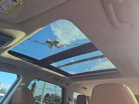 New 2025 Nissan Pathfinder Platinum image 22