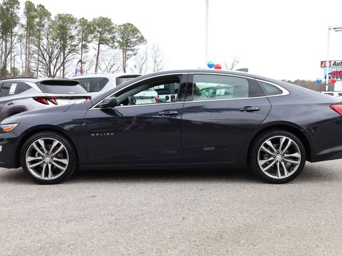 Used 2023 Chevrolet Malibu LT image 2