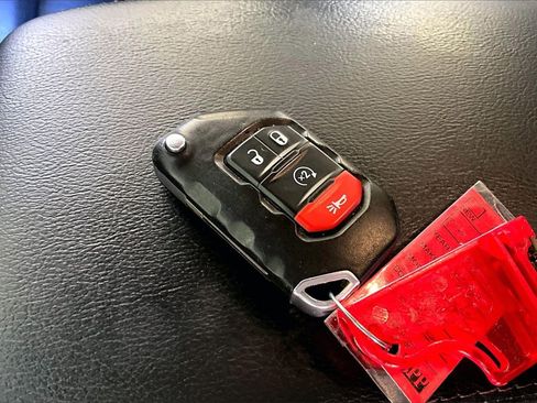 Used 2022 Jeep Wrangler Unlimited Rubicon w/ Trailer Tow Package image 31