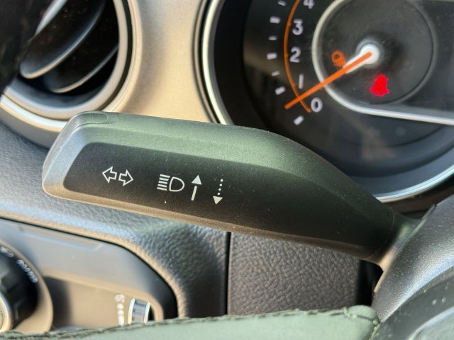 Used 2023 Jeep Gladiator Sport AWD/4WD image 25