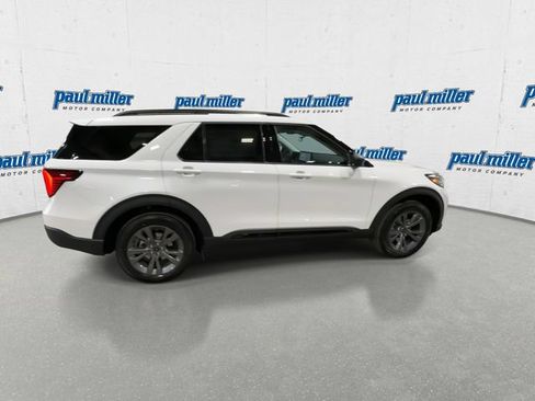 Used 2026 Ford Explorer Active w/ Active Comfort Package AWD/4WD image 12
