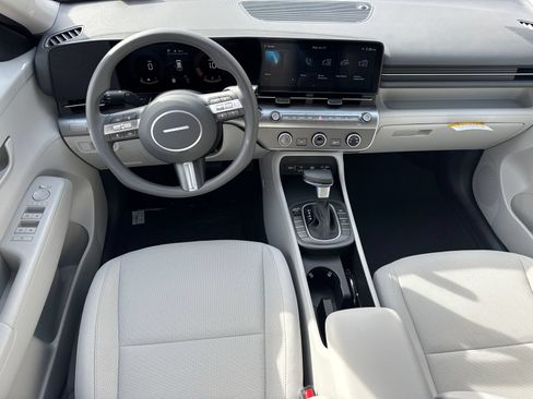 New 2026 Hyundai Kona SE FWD image 23