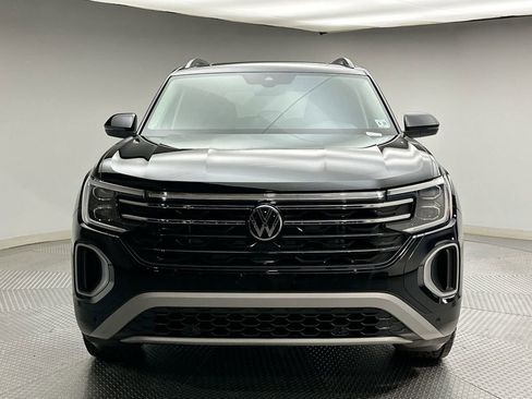 Used 2024 Volkswagen Atlas Peak Edition SE AWD/4WD image 16