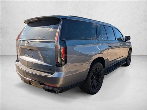 Used 2021 Cadillac Escalade ESV Sport Platinum image 4