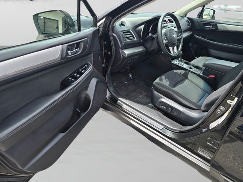 Used 2017 Subaru Outback 2.5i Premium AWD/4WD image 22