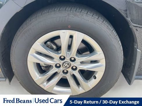 Used 2025 Toyota Sienna XLE w/ XLE Plus Package AWD/4WD image 21