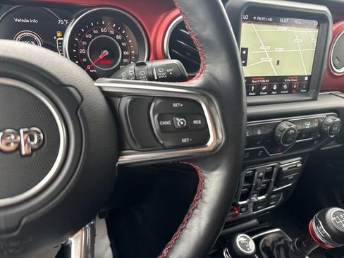 Used 2019 Jeep Wrangler Unlimited Rubicon AWD/4WD image 38