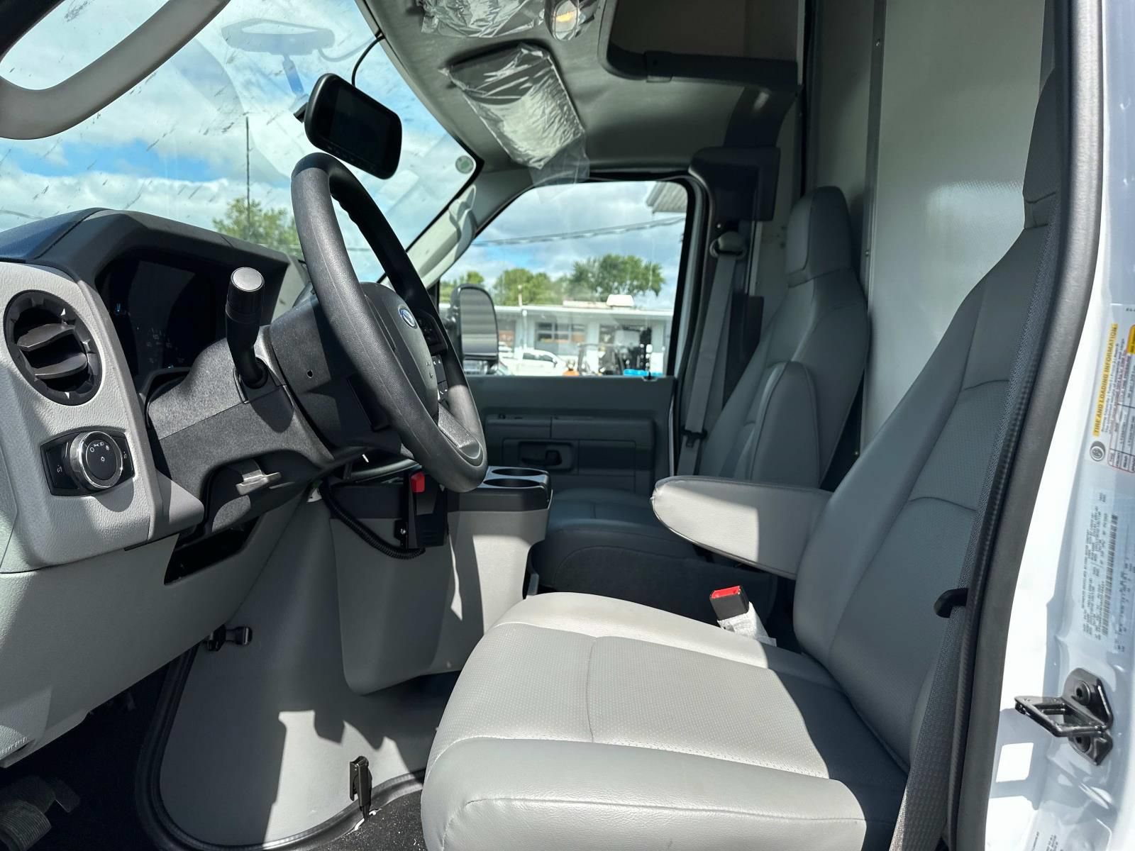 New 2025 Ford E-350 and Econoline 350 Super Duty w/ Power Equipment Group RWD image 9