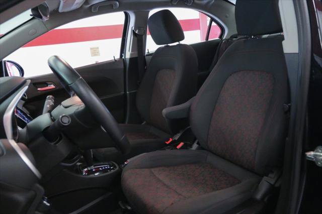 Used 2020 Chevrolet Sonic LT w/ RS Package FWD image 10