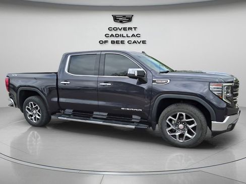Used 2022 GMC Sierra 1500 SLT w/ SLT Convenience Package image 12