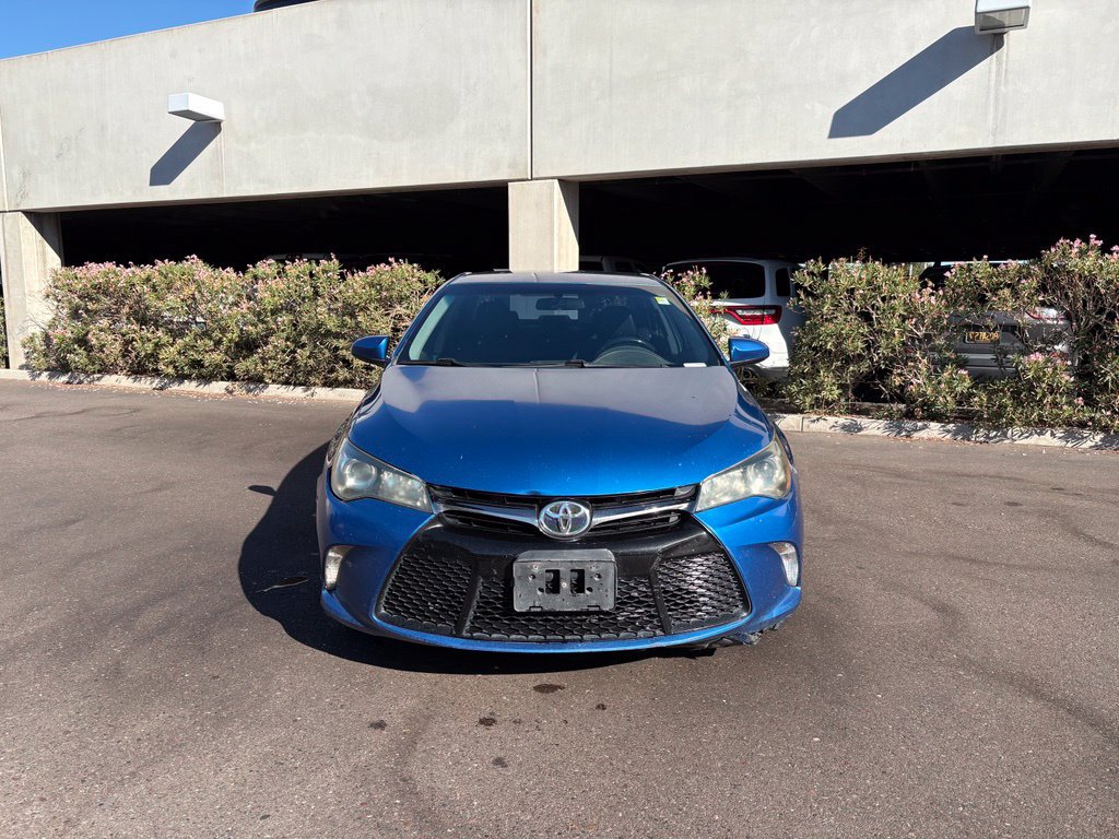 Used 2017 Toyota Camry SE FWD image 3