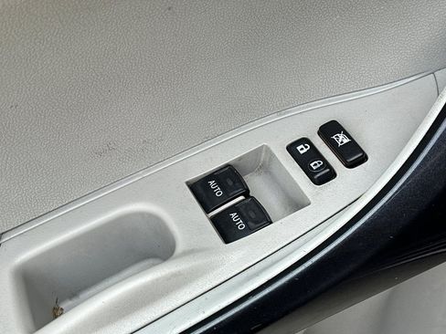 Used 2012 Scion iQ w/ Rear Speaker Pkg FWD image 12