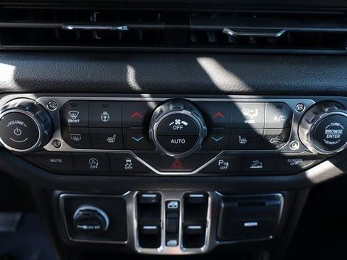 New 2026 Jeep Gladiator Sport image 21