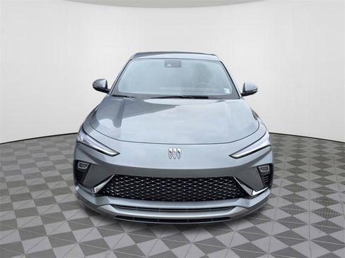 Used 2024 Buick Envista Avenir image 3