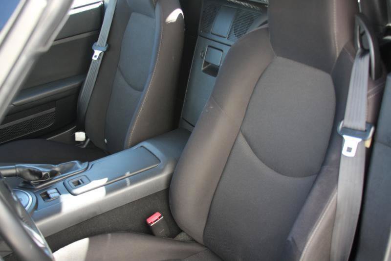 Used 2010 MAZDA MX-5 Miata Touring RWD image 36