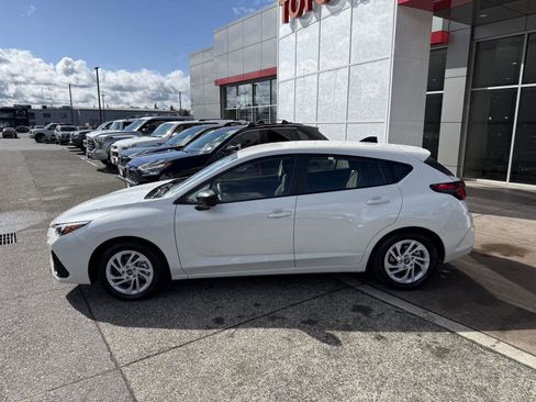Used 2024 Subaru Impreza 2.0i AWD/4WD image 3