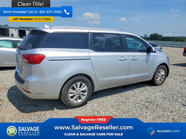 Used 2017 Kia Sedona LX w/ LX Essentials Premium Package FWD image 4