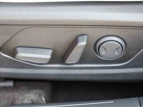 New 2026 Hyundai Elantra Limited FWD image 26