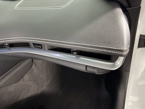 Certified 2024 Chevrolet Corvette Stingray Preferred Cpe w/ 2LT image 18