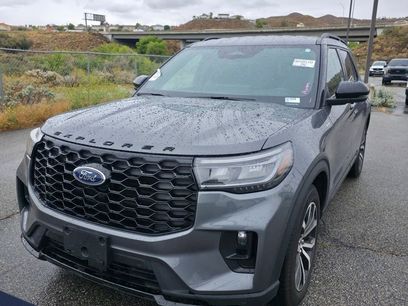 Used 2025 Ford Explorer ST-Line w/ Premium Package