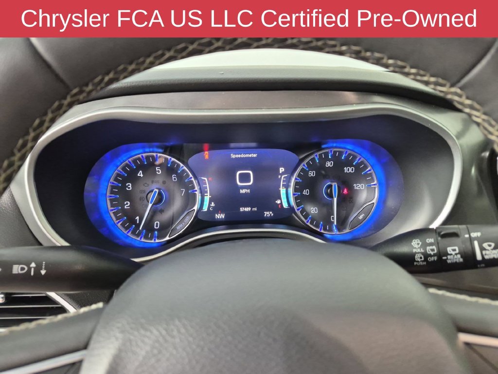 Certified 2025 Chrysler Pacifica Select FWD image 22