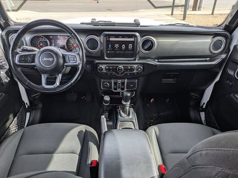 Used 2023 Jeep Wrangler Unlimited Sahara w/ Cold Weather Group AWD/4WD image 28