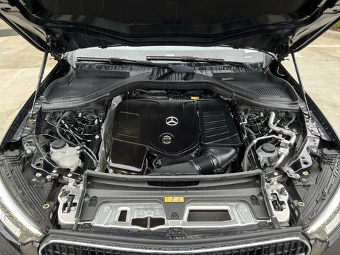 Used 2023 Mercedes-Benz GLC 300 4MATIC image 33