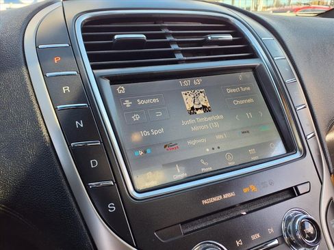 Used 2020 Lincoln Nautilus Reserve image 17