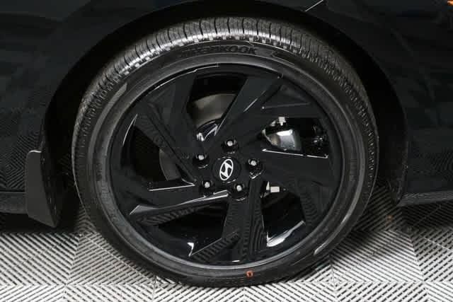 New 2026 Hyundai Elantra SEL FWD image 20