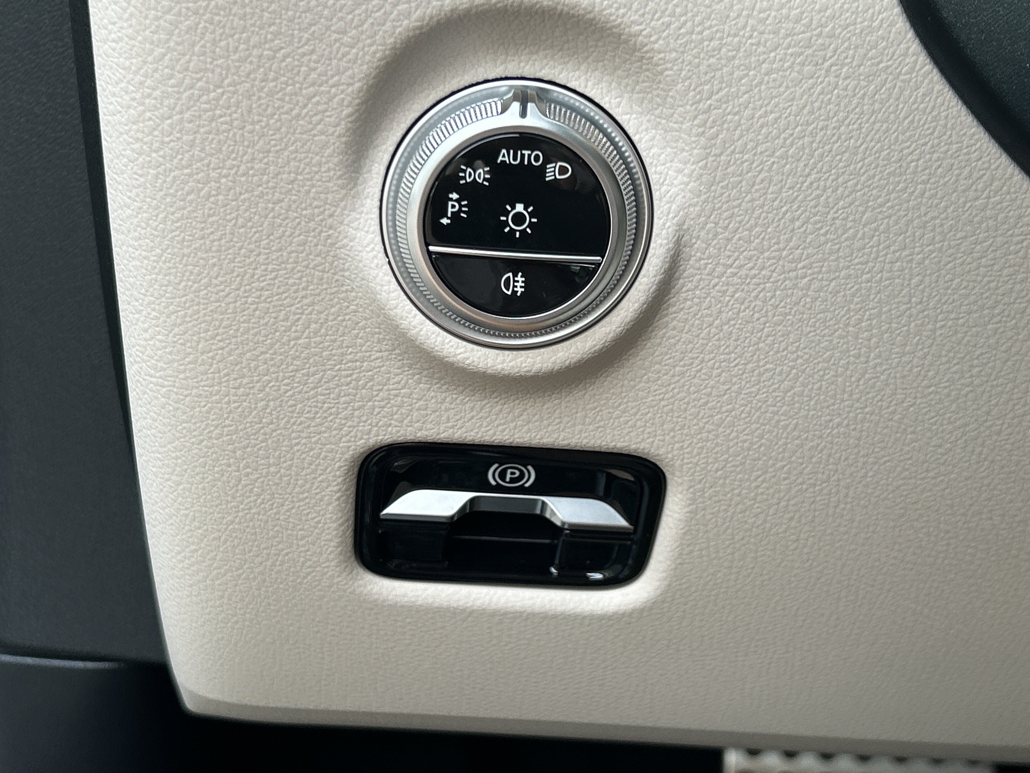 New 2027 Mercedes-Benz CLE 450 4MATIC Cabriolet image 31
